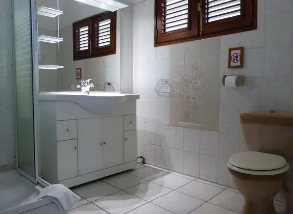 Stüdyo, Bahçe Manzaralı