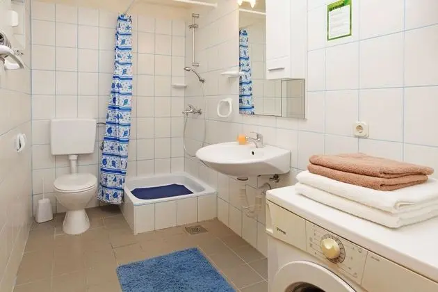 Comfort Apart Daire, 2 Yatak Odası, Bahçe Manzaralı, Bahçeli