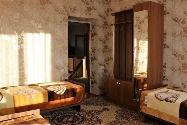 Dört Kişilik Oda, Ortak Banyo