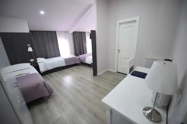 Deluxe Family Room