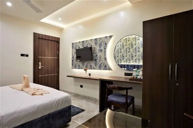 Deluxe Tek Büyük Yataklı Oda