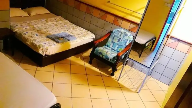 Üç Kişilik Oda
