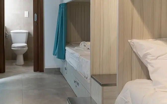 Signature Ortak Ranzalı Oda, 1 Tek Kişilik Yatak, Avlu Manzaralı