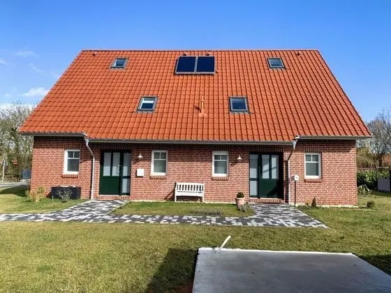 Ev