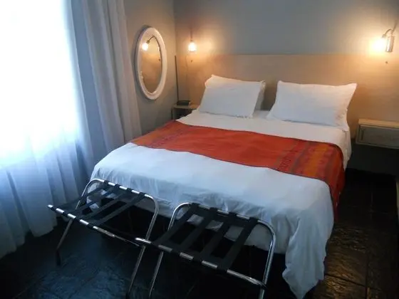 Basic Tek Büyük Yataklı Oda