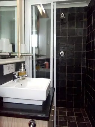 Basic Tek Büyük Yataklı Oda