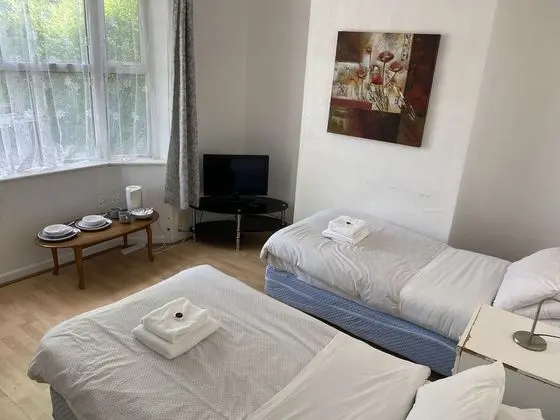 Basic İki Ayrı Yataklı Oda, Ortak Banyo, Şehir Manzaralı