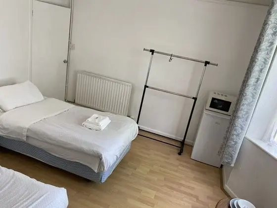 Basic İki Ayrı Yataklı Oda, Ortak Banyo, Şehir Manzaralı