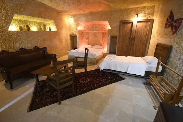 Deluxe Üç Kişilik Oda