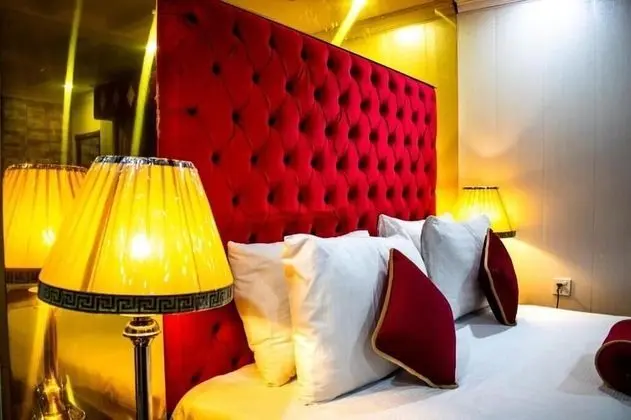 Deluxe Tek Büyük Yataklı Oda