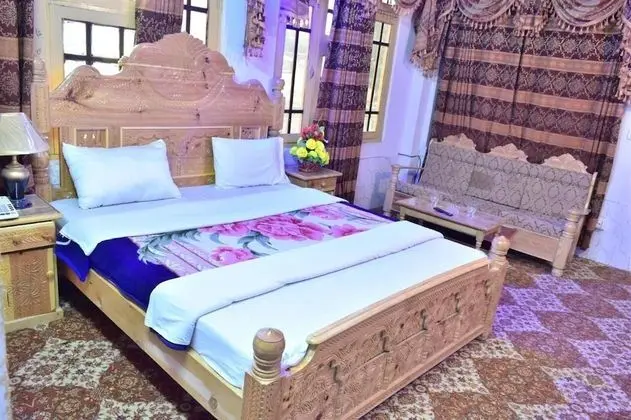 Deluxe Tek Büyük Yataklı Oda