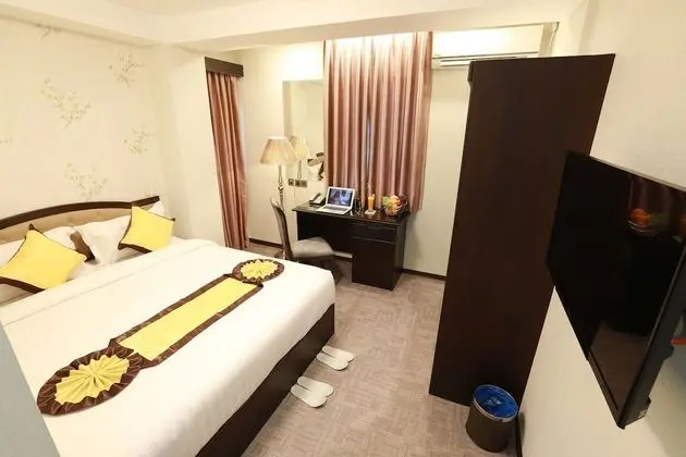 Deluxe Tek Büyük Yataklı Oda
