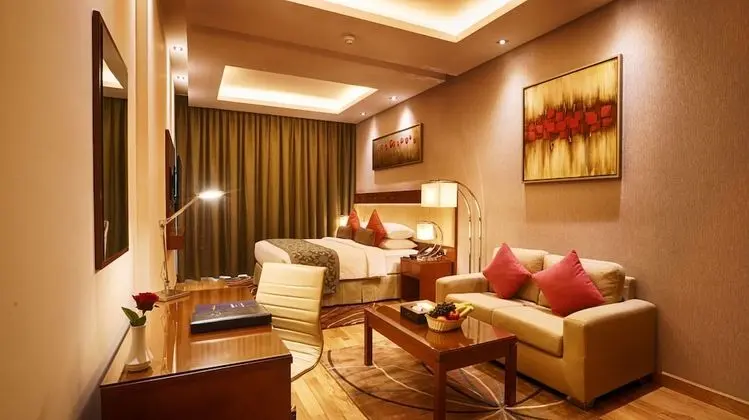Deluxe King Room
