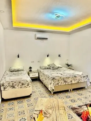 Balkonlu 2 yatak odası aile stüdyo