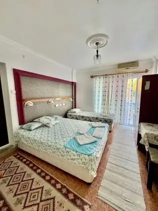 Balkonlu 2 yatak odası aile stüdyo