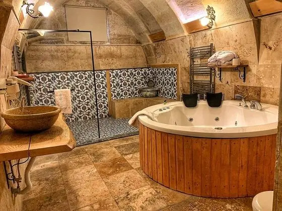Jakuzili ve Şömineli Deluxe Oda, Veranda Manzaralı, Giriş Katı