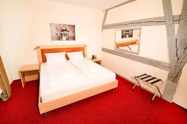 Comfort Tek Büyük Yataklı Oda