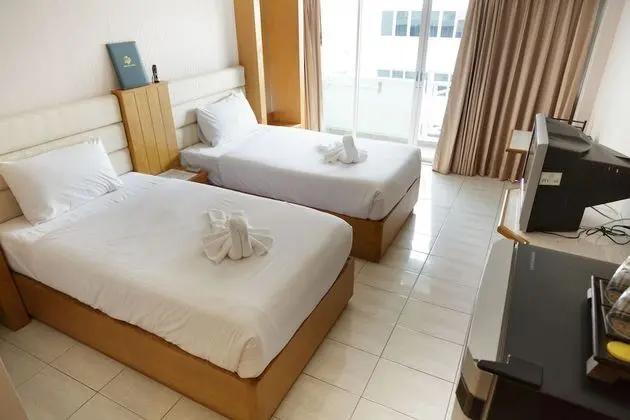 Standard Studio Twin Bed room