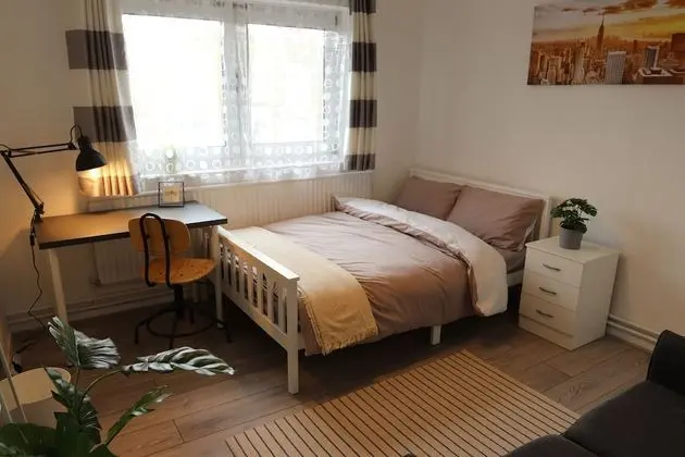 Elite Tek Büyük Yataklı Oda, Ortak Banyo (Room 3)