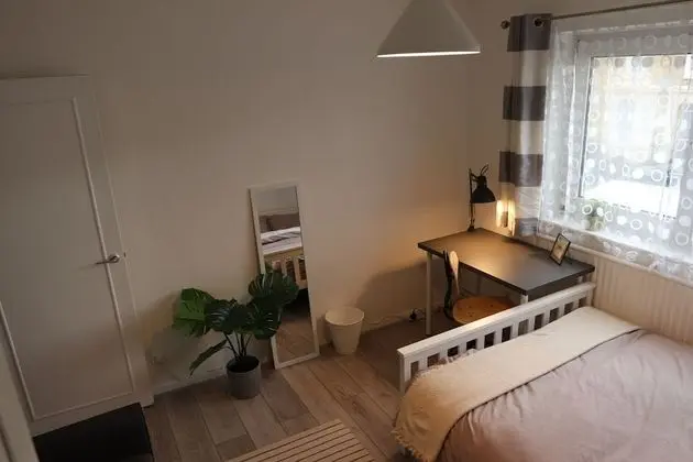 Elite Tek Büyük Yataklı Oda, Ortak Banyo (Room 3)