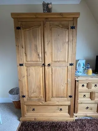 İki Ayrı Yataklı Oda, Ortak Banyo