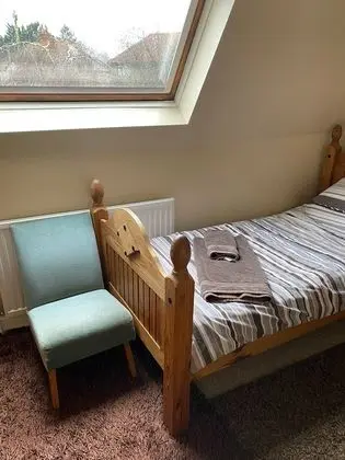 İki Ayrı Yataklı Oda, Ortak Banyo