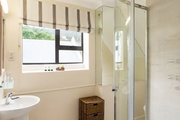 Classic Tek Büyük Yataklı Oda (En-suite)