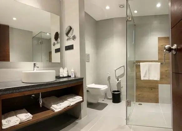 Deluxe Oda, Balkon, Göl Manzaralı