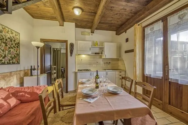 Family Apart Daire, Birden Çok Yatak, Bahçeli (Rosehip apt with shared pool)