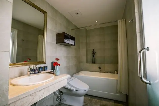 Luxury Tek Büyük Yataklı Oda, 1 Büyük (Queen) Boy Yatak, Şehir Manzaralı