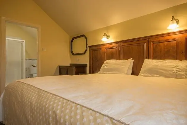 Tek Büyük veya İki Ayrı Yataklı Oda (55 steps to Third Floor, Room 14)