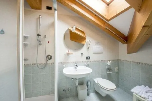 Panoramic Tek Büyük veya İki Ayrı Yataklı Oda