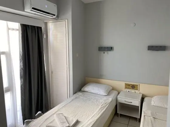 https://images.odamax.com/img/1024x768/odamax/image/upload/Rosella_Apart_Hotel_202606102006223_ZmlsZU5hbWU9OS4wMDAtVEw_20230802183000.jpeg