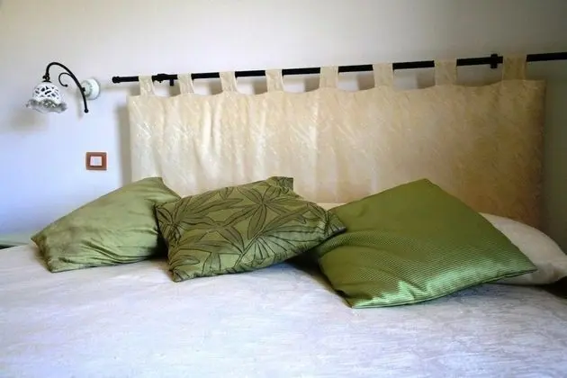 Standard Tek Büyük Yataklı Oda (Ortensia)