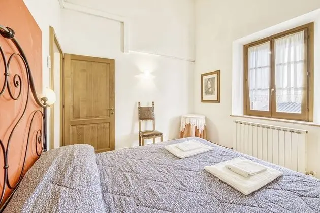 Family Apart Daire, Birden Çok Yatak, 2 Banyolu, Bahçeli (Rosemary apt with shared pool family)