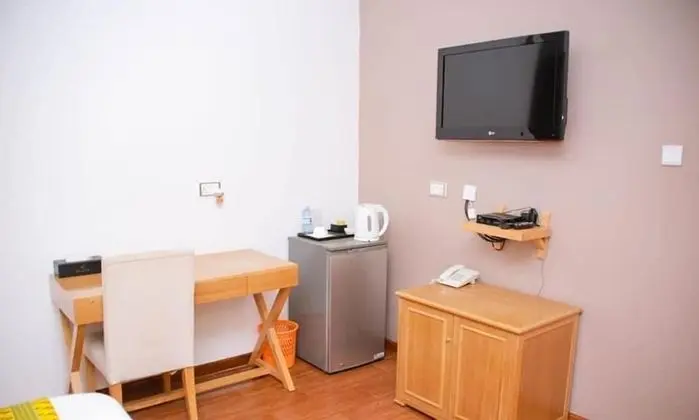 Standard Tek Büyük Yataklı Oda