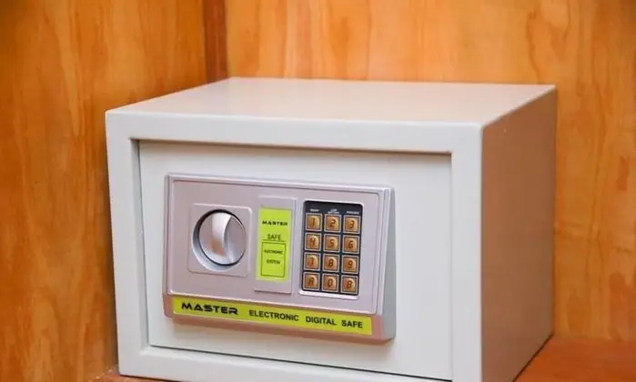 Standard Tek Büyük Yataklı Oda