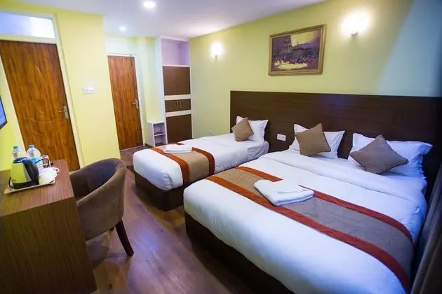Deluxe Üç Kişilik Oda