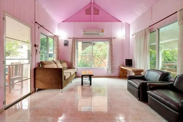 1 Bedroom Country House
