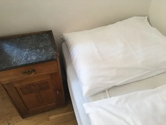 Oda Capacity 5 With Shared Bathroom