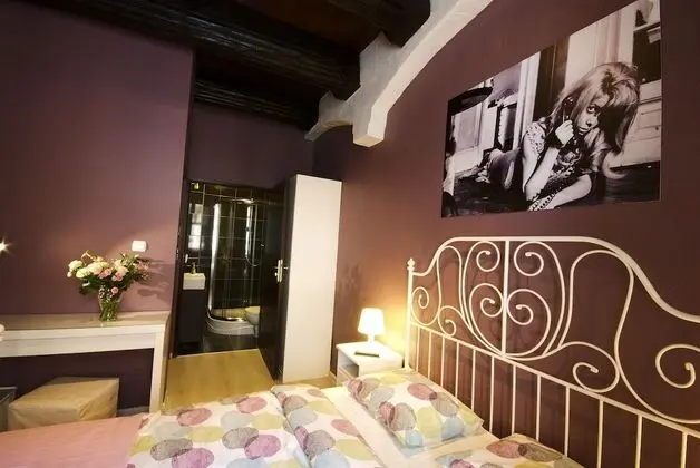 Standard Tek Büyük Yataklı Oda, 1 Çift Kişilik Yatak, Özel Banyo, Şehir Manzaralı