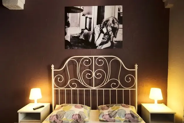 Standard Tek Büyük Yataklı Oda, 1 Çift Kişilik Yatak, Özel Banyo, Şehir Manzaralı