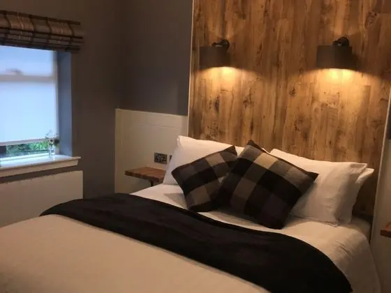 Luxury Tek Büyük Yataklı Oda, Banyolu/Duşlu, Bahçe Manzaralı