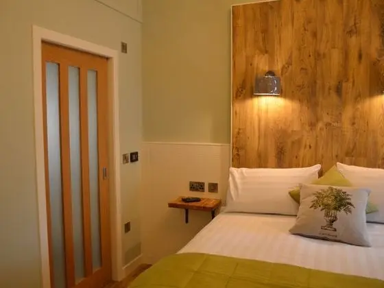 Luxury Tek Büyük Yataklı Oda, Banyolu/Duşlu, Bahçe Manzaralı