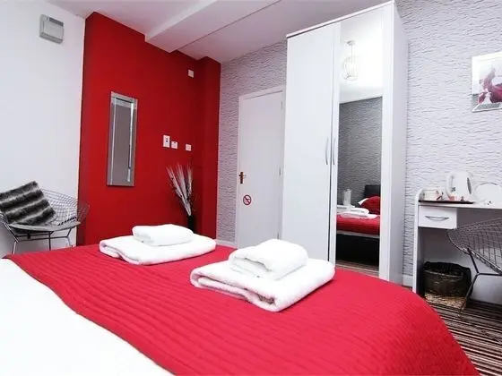 Deluxe Tek Büyük Yataklı Oda, Banyolu/Duşlu