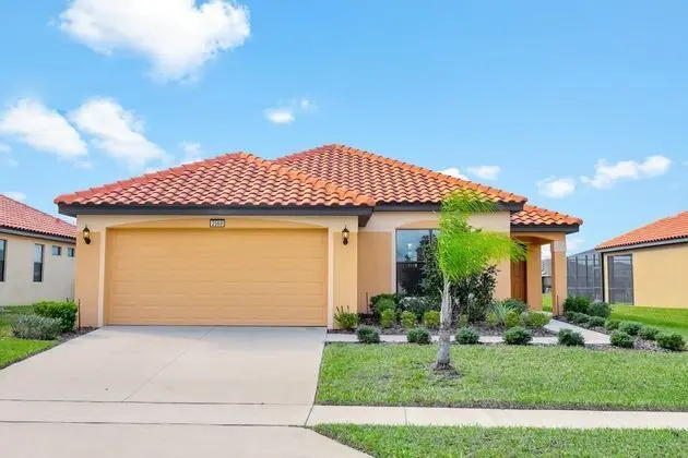 Villa (2569ROSEMONT)