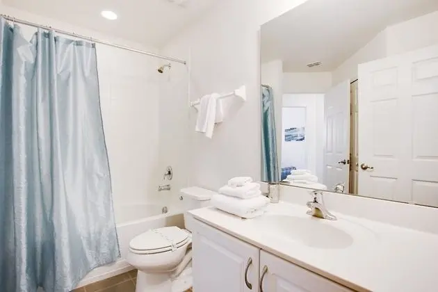 Villa (2569ROSEMONT)