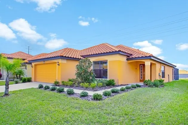 Villa (2569ROSEMONT)
