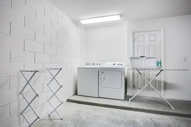Villa (2569ROSEMONT)
