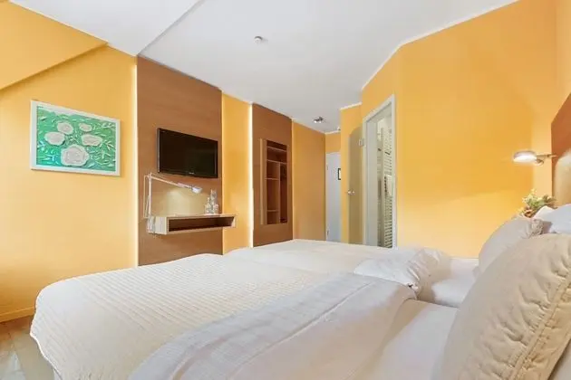 Comfort Tek Büyük Yataklı Oda